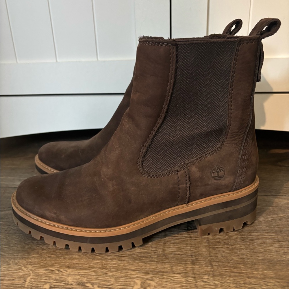Timberland Brown Nubuck Chelsea Chukka Boots